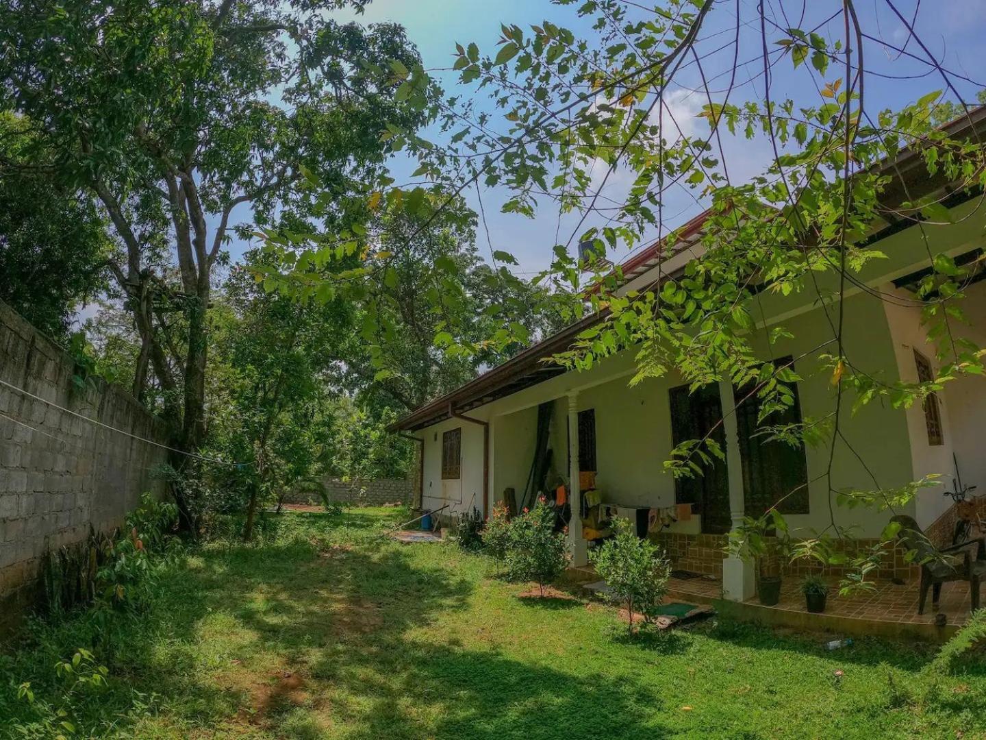 The Sigiriya White House Apartment Екстериор снимка