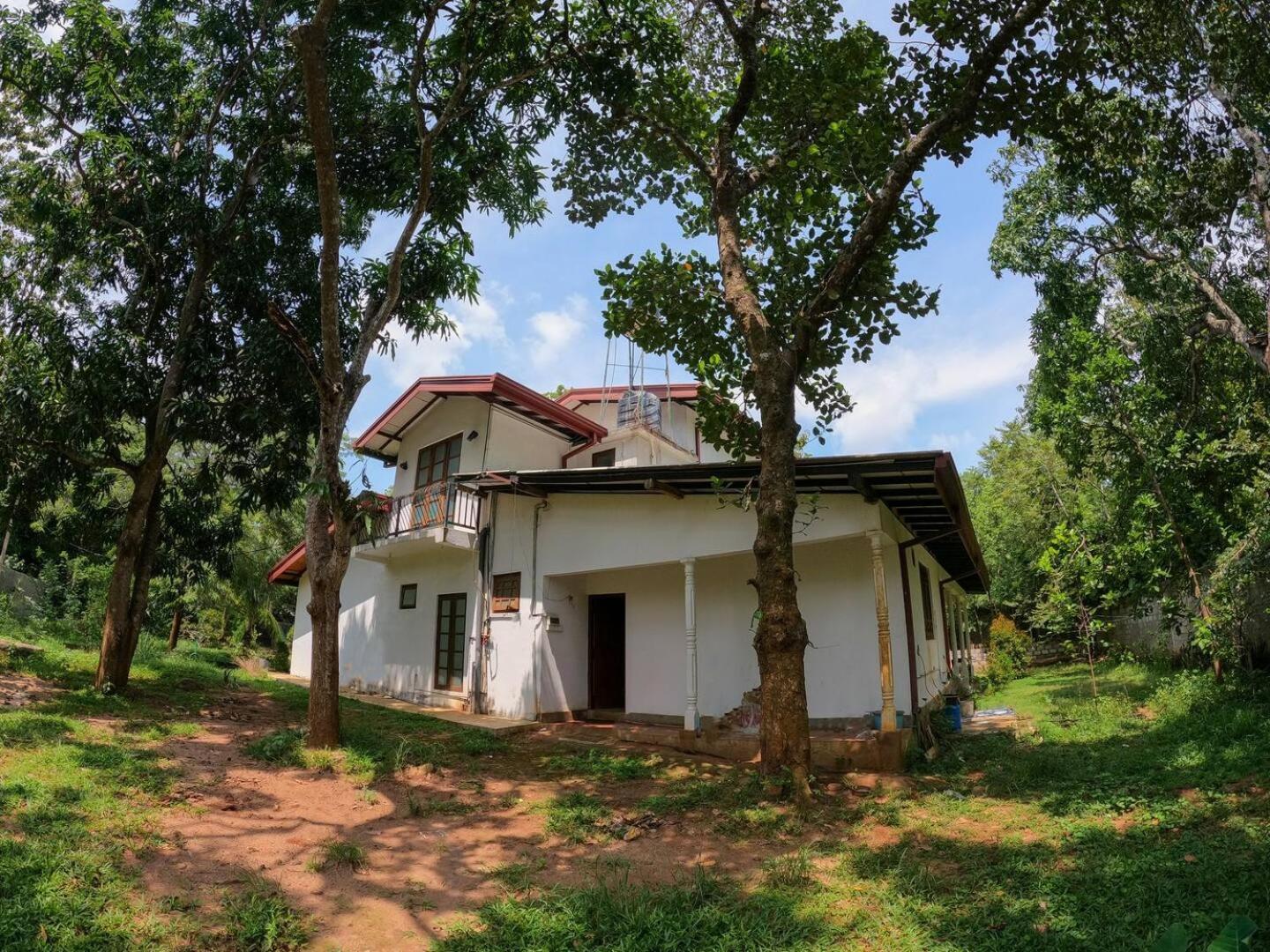 The Sigiriya White House Apartment Екстериор снимка